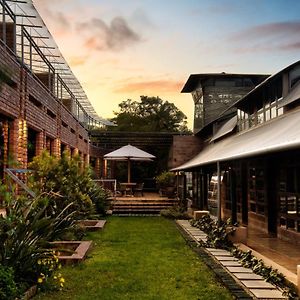 Stratfords Guesthouse And Conference Venue
